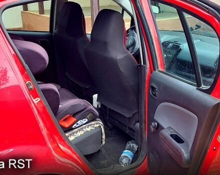 Красный Опель Агила, объемом двигателя 1 л и пробегом 112 тыс. км за 4000 $, фото 3 на Automoto.ua