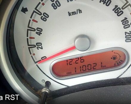 Красный Опель Агила, объемом двигателя 1 л и пробегом 112 тыс. км за 4000 $, фото 5 на Automoto.ua