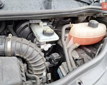 Серый Опель Агила, объемом двигателя 2 л и пробегом 338 тыс. км за 13600 $, фото 4 на Automoto.ua