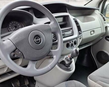 Серый Опель Агила, объемом двигателя 2 л и пробегом 338 тыс. км за 13600 $, фото 17 на Automoto.ua