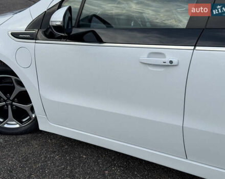 Белый Опель Ампера, объемом двигателя 1.4 л и пробегом 202 тыс. км за 9900 $, фото 4 на Automoto.ua