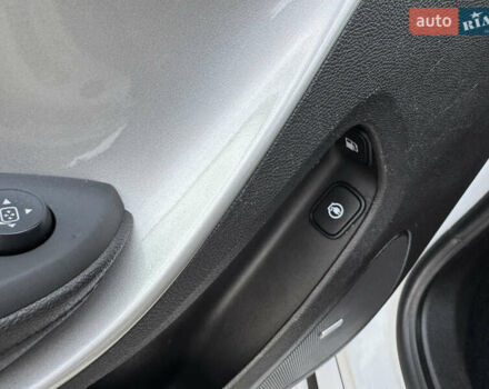 Белый Опель Ампера, объемом двигателя 1.4 л и пробегом 202 тыс. км за 9900 $, фото 48 на Automoto.ua