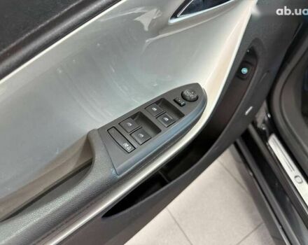 Опель Ампера, об'ємом двигуна 0 л та пробігом 291 тис. км за 10500 $, фото 17 на Automoto.ua