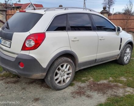 Білий Опель Антара, об'ємом двигуна 2.4 л та пробігом 305 тис. км за 7600 $, фото 2 на Automoto.ua