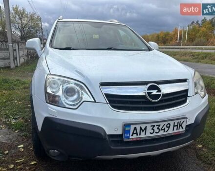 Опель Антара 2010 в Житомире на Automoto.ua Белый Опель Антара, объемом двигателя 1.99 л и пробегом 198 тыс. км за 8500 $, фото 4 на Automoto.ua