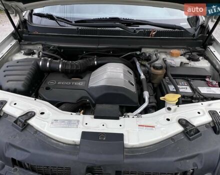 Опель Антара 2010 в Черновцах на Automoto.ua Белый Опель Антара, объемом двигателя 2 л и пробегом 170 тыс. км за 11663 $, фото 17 на Automoto.ua