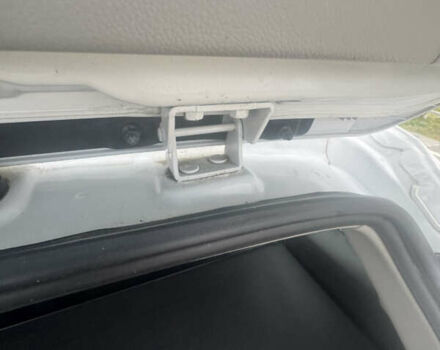 Білий Опель Антара, об'ємом двигуна 2.2 л та пробігом 131 тис. км за 9650 $, фото 48 на Automoto.ua