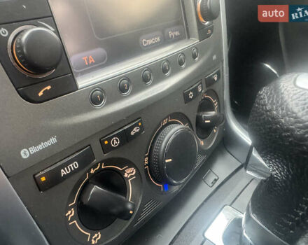 Білий Опель Антара, об'ємом двигуна 2.2 л та пробігом 131 тис. км за 9650 $, фото 111 на Automoto.ua