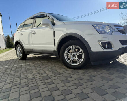 Білий Опель Антара, об'ємом двигуна 2.2 л та пробігом 130 тис. км за 10900 $, фото 5 на Automoto.ua