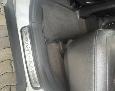 Білий Опель Антара, об'ємом двигуна 2.2 л та пробігом 131 тис. км за 9650 $, фото 84 на Automoto.ua