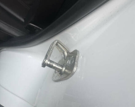 Білий Опель Антара, об'ємом двигуна 2.2 л та пробігом 131 тис. км за 9650 $, фото 39 на Automoto.ua