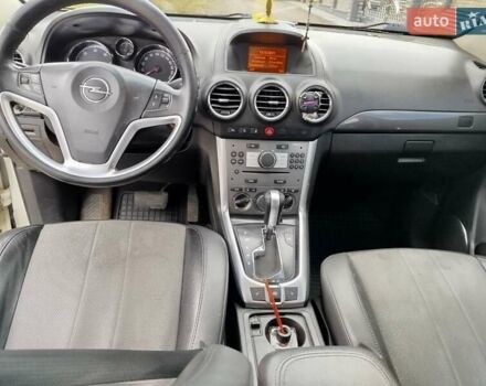 Опель Антара 2012 в Ужгороде на Automoto.ua Белый Опель Антара, объемом двигателя 2.2 л и пробегом 475 тыс. км за 9500 $, фото 5 на Automoto.ua