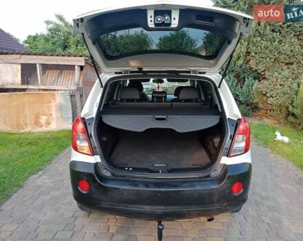 Белый Опель Антара, объемом двигателя 2.2 л и пробегом 199 тыс. км за 9500 $, фото 10 на Automoto.ua