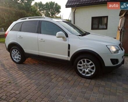 Белый Опель Антара, объемом двигателя 2.2 л и пробегом 199 тыс. км за 9500 $, фото 3 на Automoto.ua