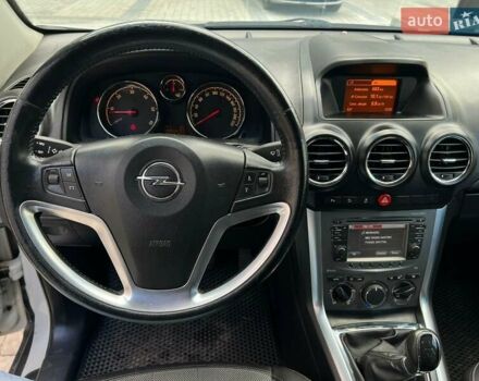 Белый Опель Антара, объемом двигателя 2.2 л и пробегом 224 тыс. км за 9620 $, фото 4 на Automoto.ua