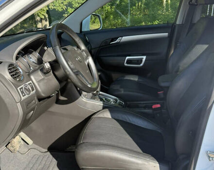 Белый Опель Антара, объемом двигателя 2.2 л и пробегом 158 тыс. км за 14800 $, фото 8 на Automoto.ua