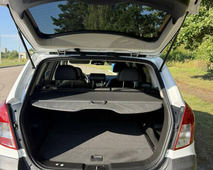 Білий Опель Антара, об'ємом двигуна 2.2 л та пробігом 158 тис. км за 14300 $, фото 13 на Automoto.ua