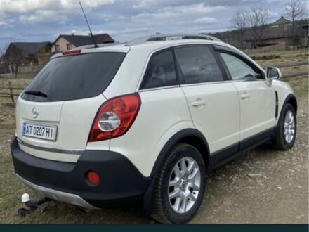 Опель Антара 2008 в Калуше на Automoto.ua Белый Опель Антара, объемом двигателя 2 л и пробегом 250 тыс. км за 8600 $, фото 1 на Automoto.ua