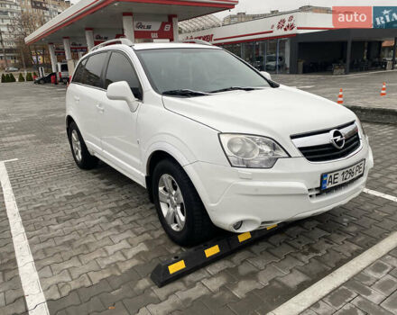 Белый Опель Антара, объемом двигателя 2 л и пробегом 251 тыс. км за 8700 $, фото 1 на Automoto.ua