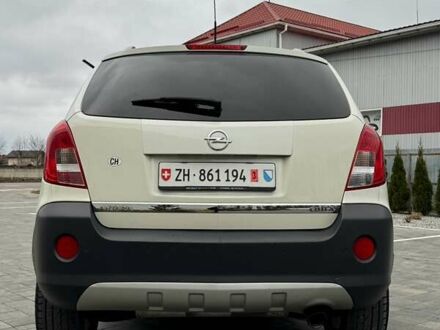 Белый Опель Антара, объемом двигателя 2.2 л и пробегом 212 тыс. км за 10950 $, фото 1 на Automoto.ua