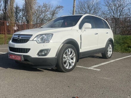 Белый Опель Антара, объемом двигателя 2.2 л и пробегом 208 тыс. км за 11900 $, фото 1 на Automoto.ua