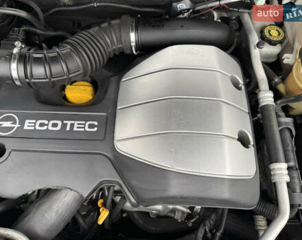 Чорний Опель Антара, об'ємом двигуна 2 л та пробігом 250 тис. км за 8950 $, фото 64 на Automoto.ua