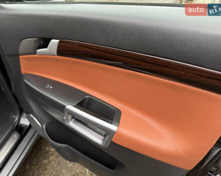 Чорний Опель Антара, об'ємом двигуна 2 л та пробігом 250 тис. км за 8950 $, фото 58 на Automoto.ua