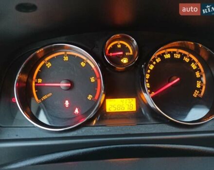 Чорний Опель Антара, об'ємом двигуна 2 л та пробігом 258 тис. км за 8300 $, фото 33 на Automoto.ua