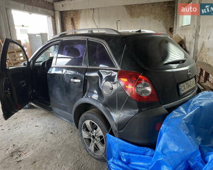 Черный Опель Антара, объемом двигателя 1.99 л и пробегом 170 тыс. км за 3000 $, фото 10 на Automoto.ua