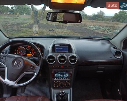 Чорний Опель Антара, об'ємом двигуна 2 л та пробігом 258 тис. км за 8300 $, фото 34 на Automoto.ua