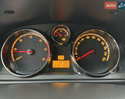 Черный Опель Антара, объемом двигателя 1.99 л и пробегом 226 тыс. км за 8500 $, фото 65 на Automoto.ua