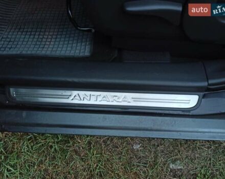 Чорний Опель Антара, об'ємом двигуна 2 л та пробігом 258 тис. км за 8300 $, фото 43 на Automoto.ua