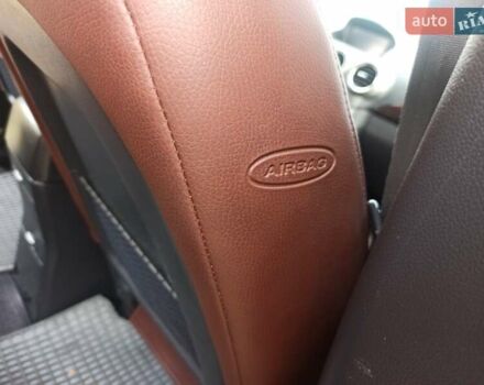 Чорний Опель Антара, об'ємом двигуна 2 л та пробігом 258 тис. км за 8300 $, фото 4 на Automoto.ua