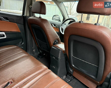 Чорний Опель Антара, об'ємом двигуна 2 л та пробігом 250 тис. км за 8950 $, фото 56 на Automoto.ua