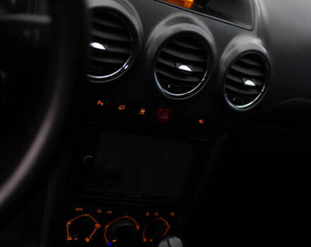 Черный Опель Антара, объемом двигателя 1.99 л и пробегом 251 тыс. км за 8836 $, фото 13 на Automoto.ua