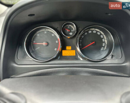 Чорний Опель Антара, об'ємом двигуна 2 л та пробігом 265 тис. км за 5000 $, фото 7 на Automoto.ua