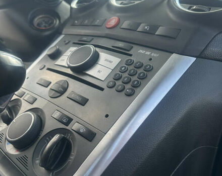 Черный Опель Антара, объемом двигателя 2.2 л и пробегом 253 тыс. км за 11200 $, фото 11 на Automoto.ua