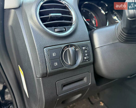 Чорний Опель Антара, об'ємом двигуна 2 л та пробігом 229 тис. км за 9000 $, фото 24 на Automoto.ua