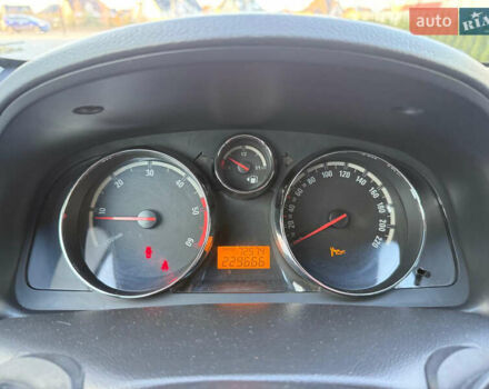 Черный Опель Антара, объемом двигателя 2 л и пробегом 229 тыс. км за 8000 $, фото 35 на Automoto.ua