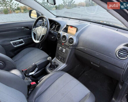 Черный Опель Антара, объемом двигателя 2 л и пробегом 229 тыс. км за 8000 $, фото 10 на Automoto.ua