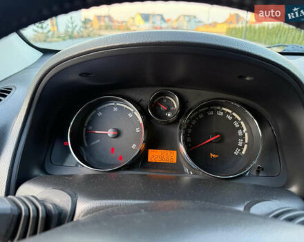 Чорний Опель Антара, об'ємом двигуна 2 л та пробігом 229 тис. км за 9000 $, фото 28 на Automoto.ua