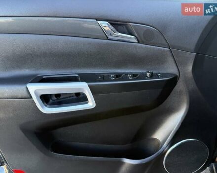 Черный Опель Антара, объемом двигателя 2.2 л и пробегом 225 тыс. км за 9700 $, фото 41 на Automoto.ua