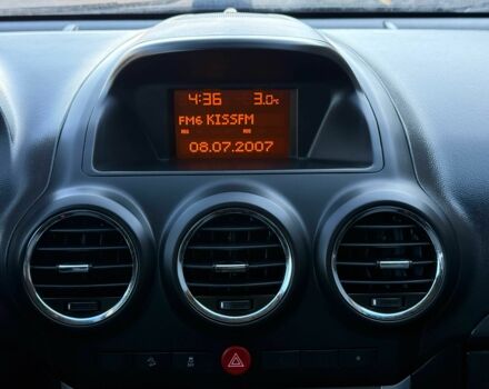 Черный Опель Антара, объемом двигателя 2.2 л и пробегом 225 тыс. км за 9700 $, фото 22 на Automoto.ua