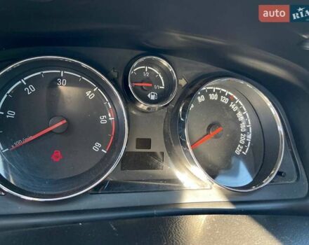 Чорний Опель Антара, об'ємом двигуна 2.2 л та пробігом 159 тис. км за 10000 $, фото 13 на Automoto.ua