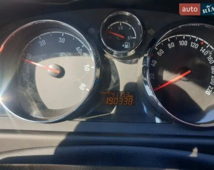 Черный Опель Антара, объемом двигателя 2.2 л и пробегом 190 тыс. км за 11700 $, фото 2 на Automoto.ua
