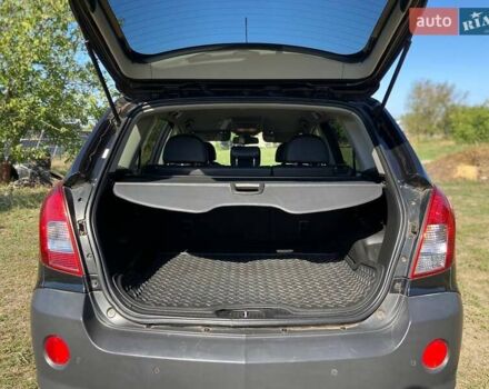 Чорний Опель Антара, об'ємом двигуна 2.2 л та пробігом 159 тис. км за 10000 $, фото 6 на Automoto.ua