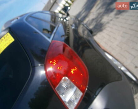 Чорний Опель Антара, об'ємом двигуна 2.23 л та пробігом 211 тис. км за 11200 $, фото 5 на Automoto.ua