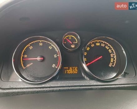Черный Опель Антара, объемом двигателя 2.23 л и пробегом 170 тыс. км за 10000 $, фото 8 на Automoto.ua