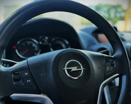 Черный Опель Антара, объемом двигателя 2.2 л и пробегом 155 тыс. км за 7800 $, фото 16 на Automoto.ua