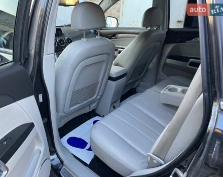 Чорний Опель Антара, об'ємом двигуна 2.2 л та пробігом 138 тис. км за 11985 $, фото 73 на Automoto.ua